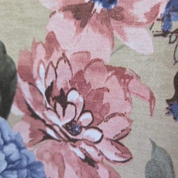 EUC EGS FLORAL TANK TOP SOFT AND FLOWY SIZE MEDIUM - Picture 6 of 16